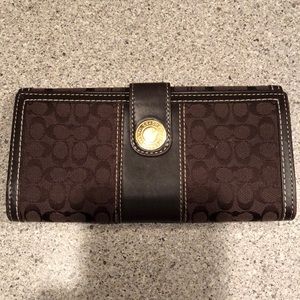 Coach wallet